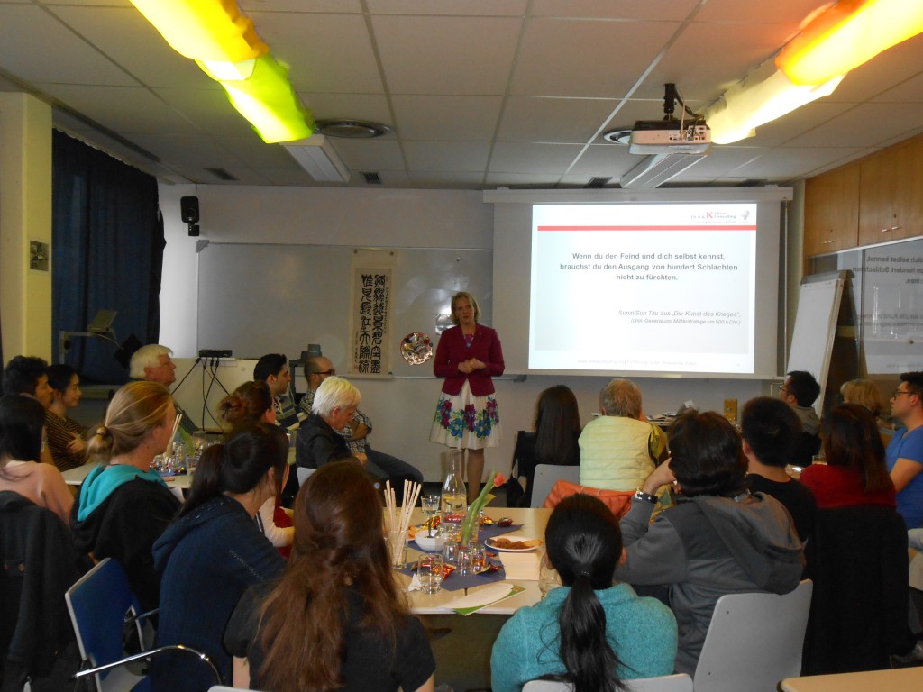 Intercultural training with Dr. Diana Kisro-Warnecke.